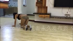 调教女奴舔脚 小母狗 北京单男~