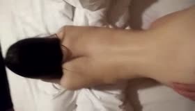 猛男快速抽插蕾丝女孩的白大臀