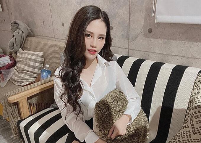 国产AV佳作听话的遥控女友芊芊做出你想做的事情