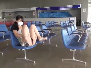 【网曝门事件】大学情侣公然在食堂性爱不雅视频流出~男友后入冲刺内射