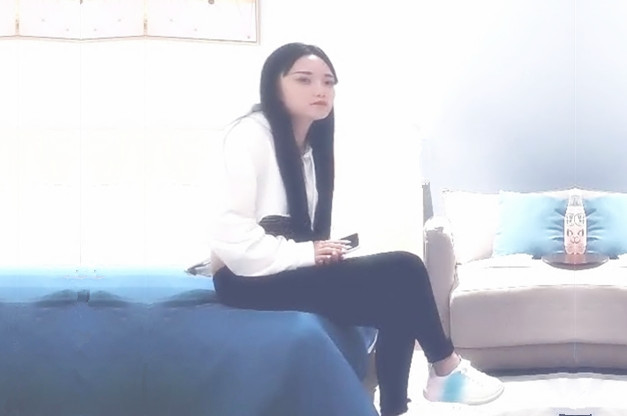 长枪因袍赵公子甜美高端外围换算情趣装黑丝袜对着镜头扣穴调情扶着双腿一下下撞击