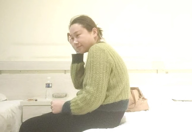 按摩店约良家大姐家庭负担重过年不休息还要上班口交啪啪骚穴淫液水汪汪也是好久没做了