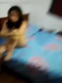 @20209343934 用户上传：这男的真废，还想玩偷情