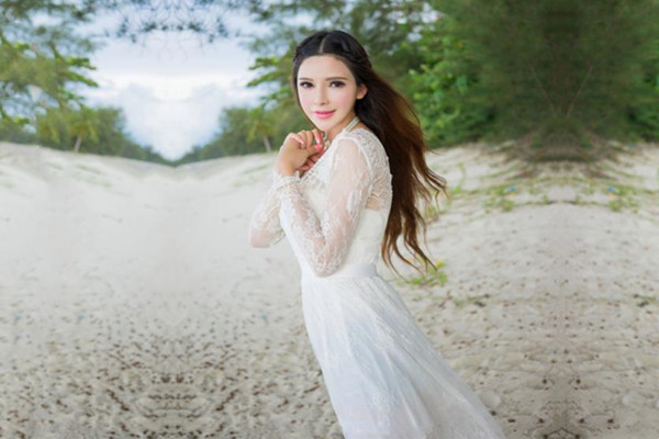 粉丝翘首以盼等来黑丝御姐骚逼真是个榨汁机撩拨男人好手激情被操爽