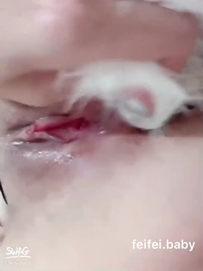 生妹『feifei』大尺度露脸系列_小骚貓初次肛交实战精液灌满