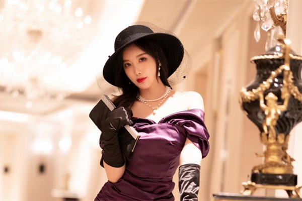 白虎吸精名器極度誘人大奶美女