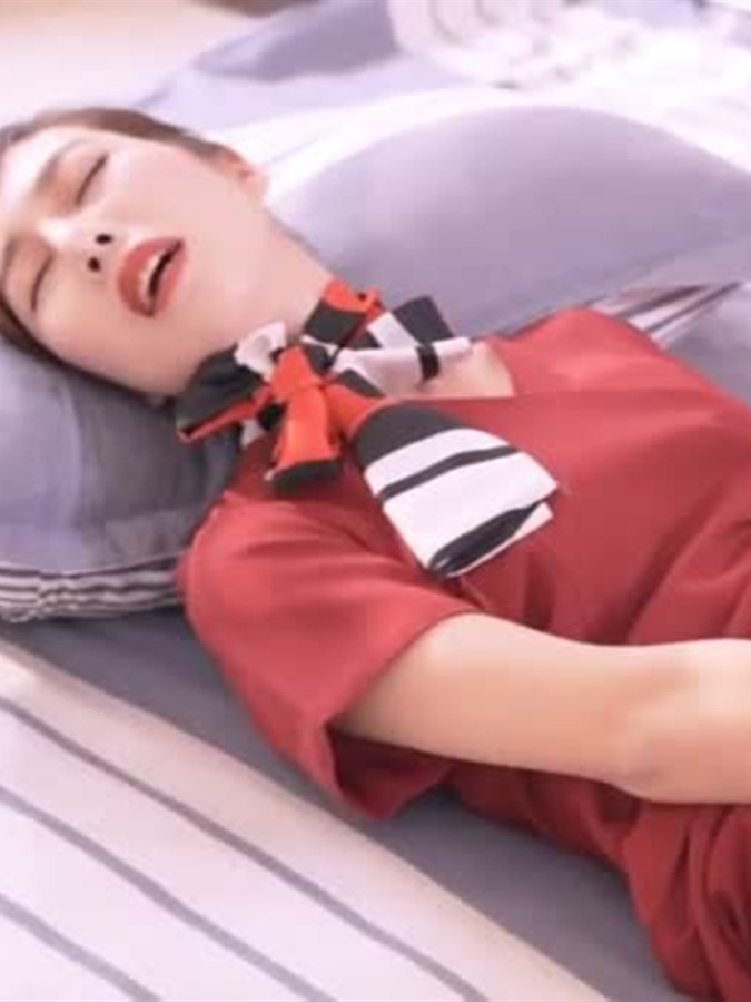 盗窃巧遇空姐-国产AV巨作