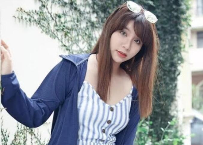 一镜到底中文字幕年度最强企划之一粉丝家挑战尻尻5分钟不射就可以无套内射