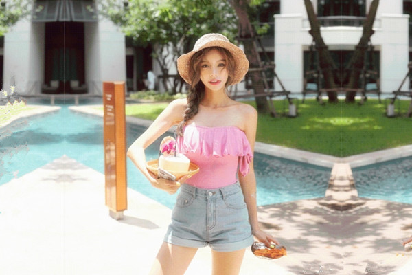 身材超棒网红妹牛仔小短裤抓着奶子吸吮骑脸舔逼爽翻天灵活小腰骑乘自己动扛起腿猛怼