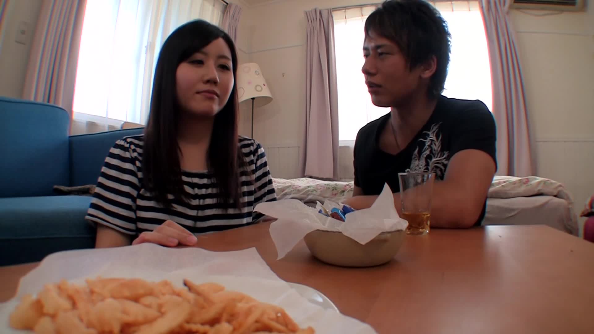 バレたら修羅場！友達の彼女をつまみ喰い_HD