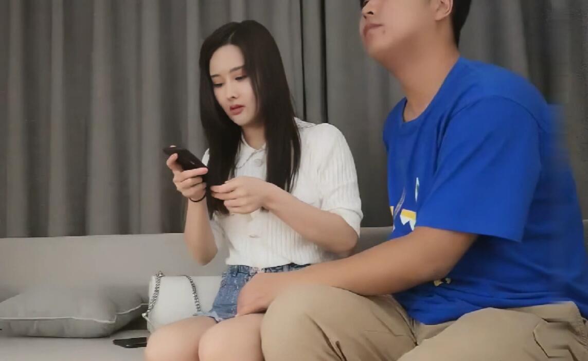 约了个白衣甜美妹子口交舔弄上位骑坐近距离特写大力猛操呻吟娇喘