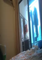 小美女下班后穿着性感超短裙工作服和客户男友偷情