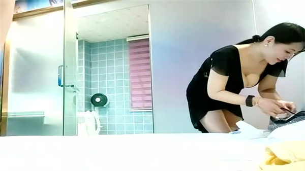 极品巨乳熟女技师 秦总会所探花 骚穴爆操内射颜射