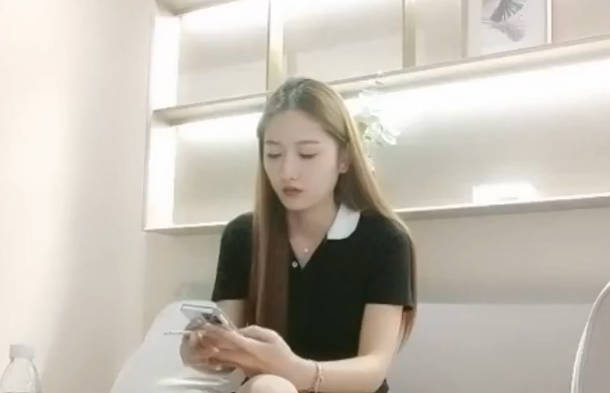 苗条模特大长腿 骚浪样子真着迷