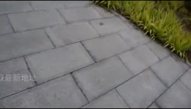 公园石椅上边插边尿