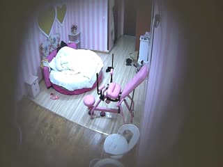 偷拍情趣圆床房漂亮美女和男友开房打炮!