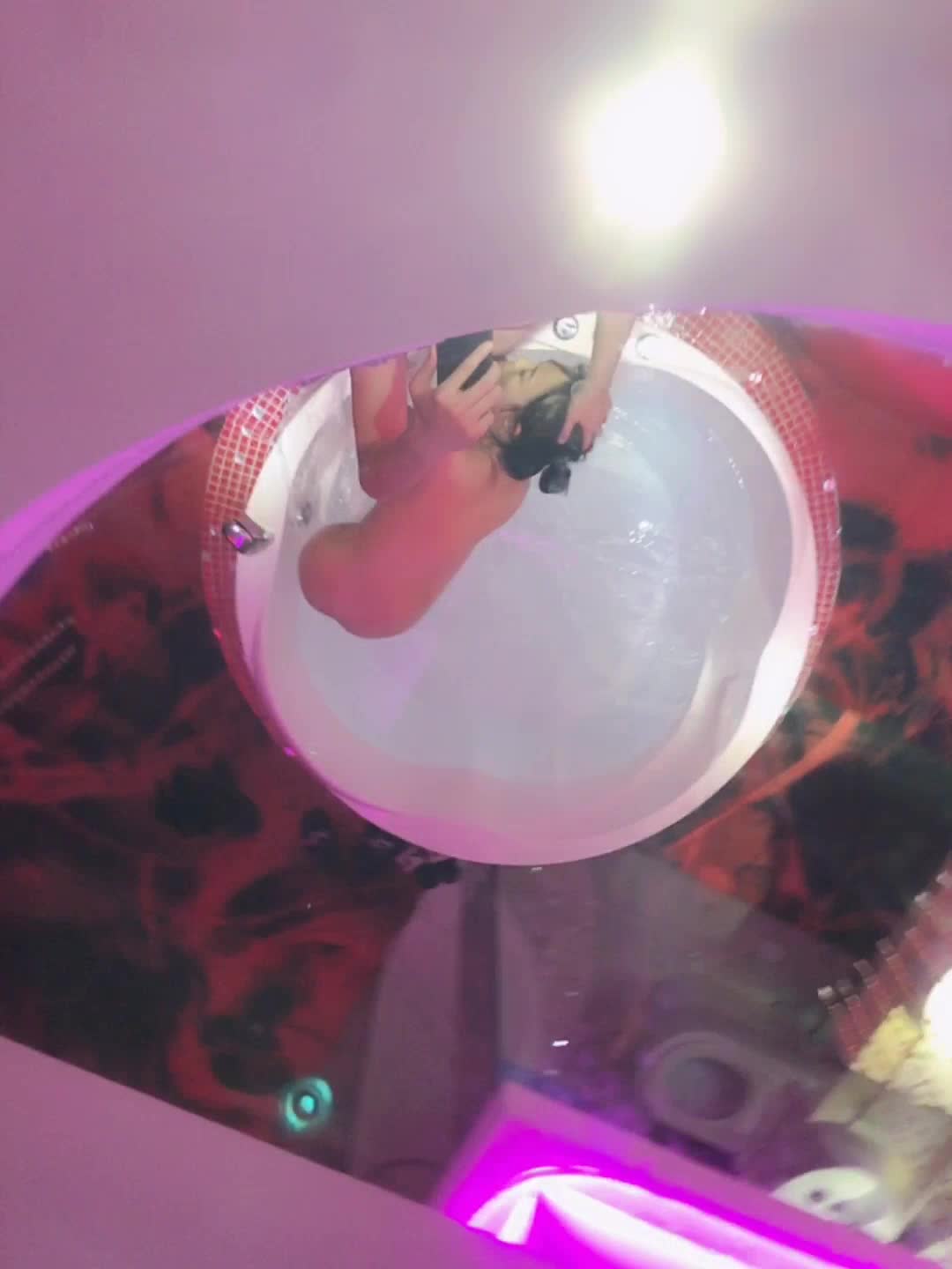 第二集初撮素人娘人中出迫力