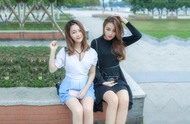 新晋良家玩换妻成年人的快乐就是这么简单大床房互相品尝对方的老婆精彩香艳值得一看