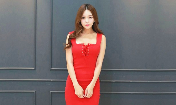 艺术学院高挑性感极品美女开房换上肉丝刚插进去就大叫再快点操我深一点操死我