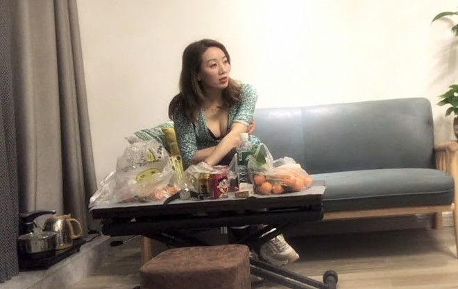 极品美人妻风情万种俏佳人大长腿C罩杯小伙舌吻调情极致享受佳作