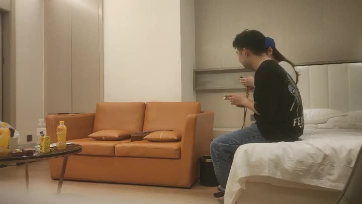 STP25037 20岁，体重108，175CM模特，翘臀美腿身材无敌，仙丹加持后入爆操，两个奶子直晃动STP25037