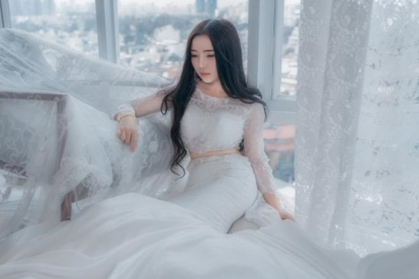 粉丝万众期待良家婚纱女返场眉目含情耳鬓厮磨翘臀美乳激情爆操高潮