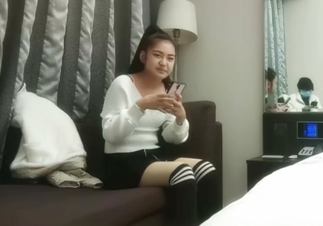 探花界天花板深夜找外围用力抽插