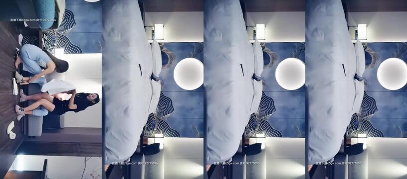 9總全國探花210808 9總全國探花今晚約了兩個妹子一起玩雙飛，黑絲情趣裝互相舔弄，開裆肉絲上位套弄輪著操
