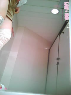 zipai#国产公厕定点拍摄系列22各色真实良家美女，值得一看