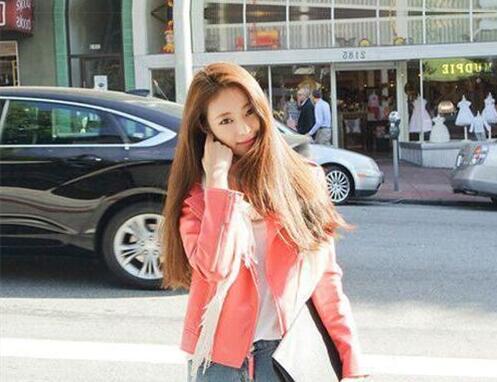 新人小伙酒店约操小姐姐年轻有活力狂干不停歇长腿妹妹温柔配合共度好时光