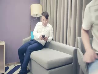 探花系列 穿黑色短裙的性感美女 抱起来操