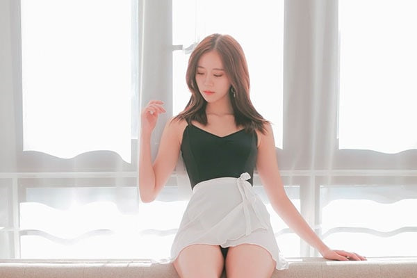 高颜值大奶美女这表情看着好享受看着清清纯纯好反差