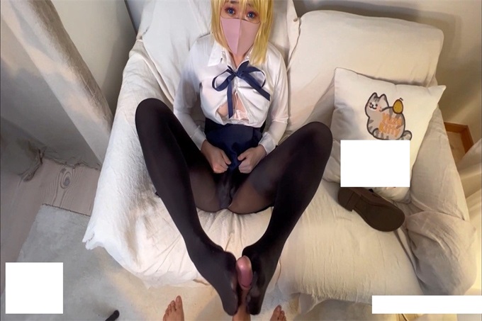 【极品女神顶级流出】劲爆网红美女『柚子猫』自费订阅原版《阿尔托莉雅》多姿势速插内射粉穴