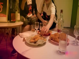 杏吧元宵节巨献.同学聚会骗炮女校花 沈娜娜