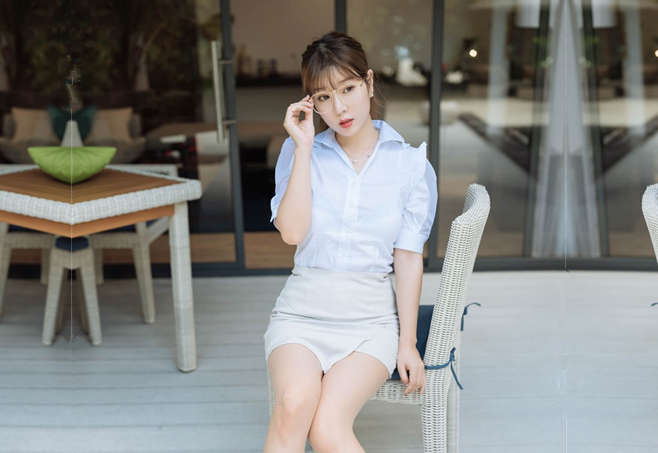 每日一个精品人妻找寻缺失的母爱风情万种极品美乳全场最佳