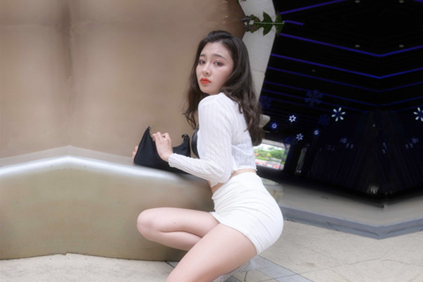 足浴店女技师和王大叔的短暂爱情被榨干了两小时搞两炮全程伺候的舒舒服服对白有趣