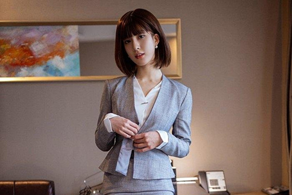 小少妇黑丝情趣诱惑肤白貌美逼逼好嫩被炮友抠逼逼淫水直流浪叫呻吟不止