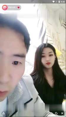 野 狼 出 擊 1月 21日 直 播 套 路 剛 失 戀 的 極 品 中 越 混 血 美 女 做 直 播 啪 啪 偷 拍 啪 啪 叫 聲 超 級 騷 2