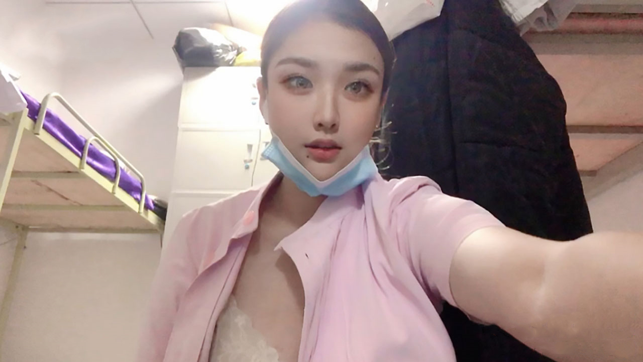 夜班护士自慰求爱
