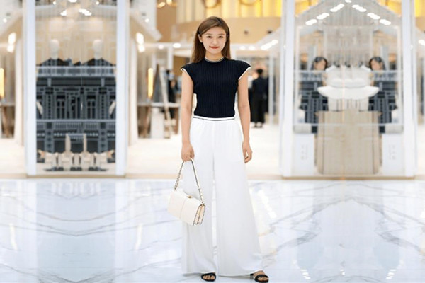 粉丝强烈要求人气良家女神返场珠宝妹娇羞可人随叫随到饥渴风情