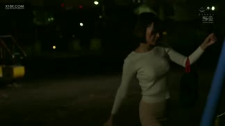 SSNI-757喝醉弄錯房間 進入我的房間的精力旺盛美人妻 一直做愛到早晨。 葵司