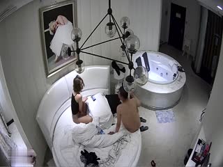 酒店偷拍-饱暖思淫欲 饭后激情爆操非常漂亮的美女同学 没操够干完还想做!