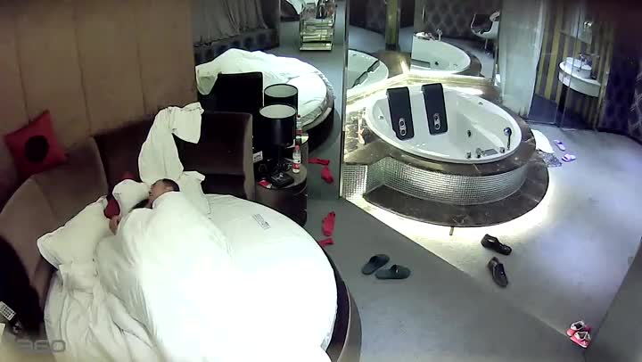 【360破解】领导的金娇玉女，‘不是不让你内射吗，你太过分啦，还不受你控制，你他妈控制过吗，你跟哪个女的控制过’，被骂惨啦！ new