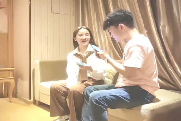 顶级高端外围五星级酒店私约C罩杯美乳鱼水之欢