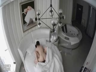 @20207920237 用户上传：上帝视角欣赏年轻情侣开房造爱