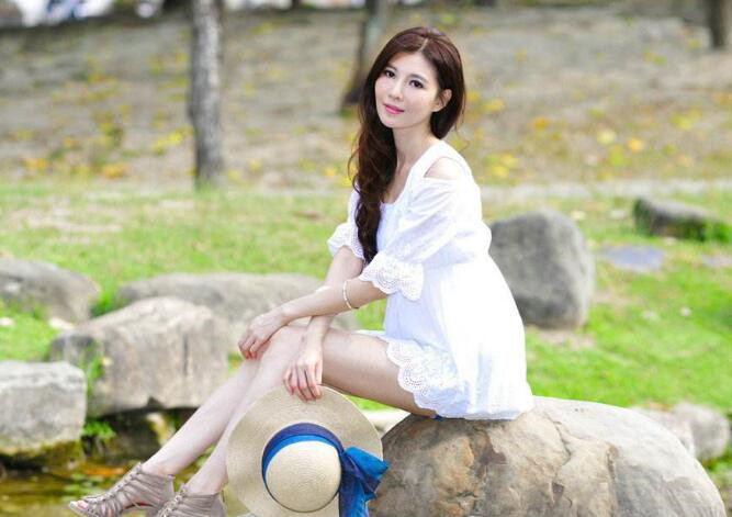 水源国际SPA会所现场选妃挑了一个广西美女技师全套大保健服务贴心技术好边看A片边搞国语对白