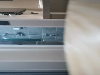 采花的阿郎 笑起来甜美少妇，浴室洗澡跪地口交，掰穴69姿势舔逼，抬起双腿抽插猛操