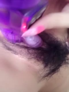 清純可愛小女友大白天電動雞巴狂插粉木耳淫水泛濫 高清露臉[39MBMP4]