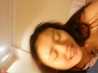 酒店美女騷起來真的受不了睡衣跳艷舞超強誘惑720P高清