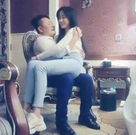 赵总寻花 长腿美模